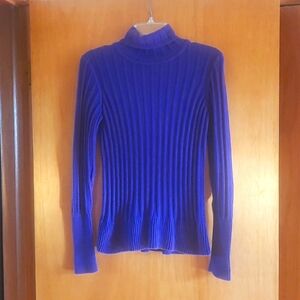Womens Vera Wang sweater